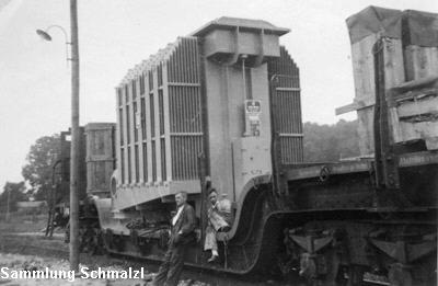 Tiefladewagen mit Trafo